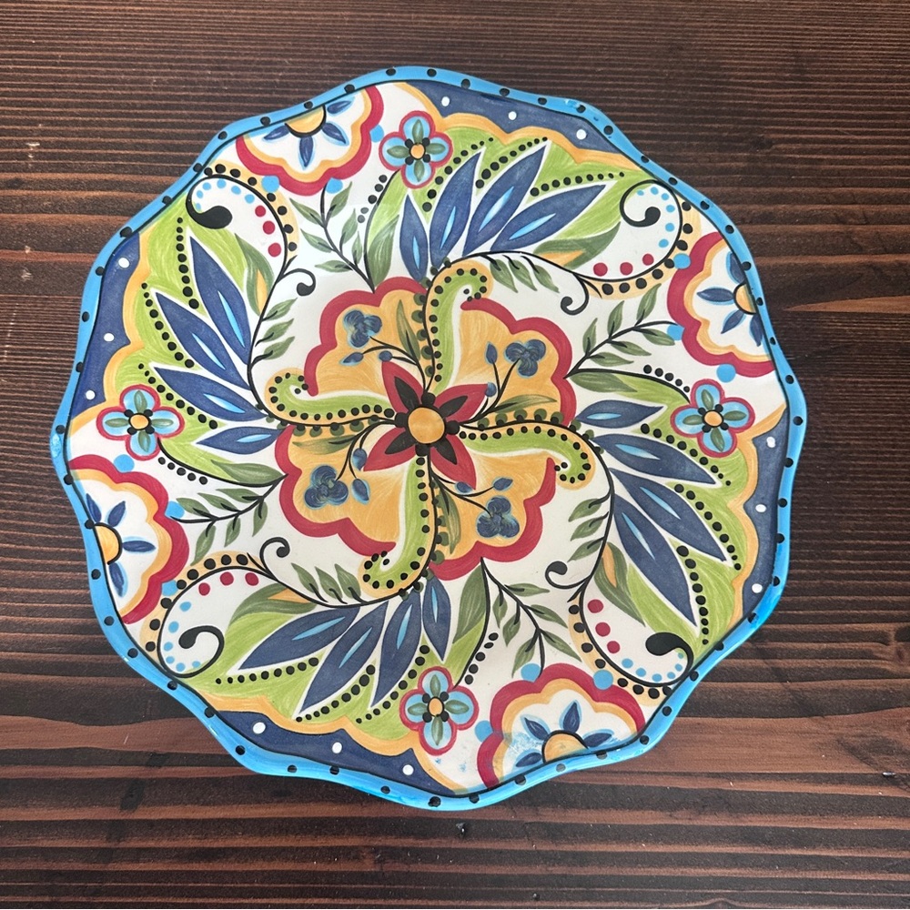 Bocca Espana Lifestyle 9” Salad Plate Handcrafted Scalloped Edge